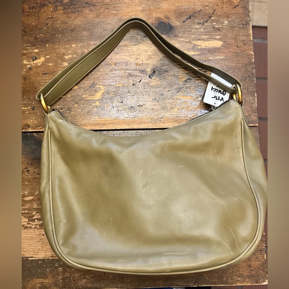 Vintage Gucci Pistachio Green Leather Hobo Bag - Picture 6 of 16